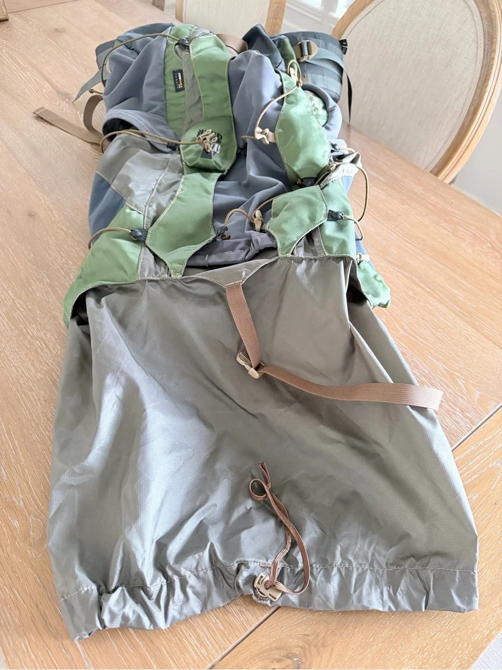 Granite Gear Nimbus Trace Green and Gray Hiking Backpack Mens M-EUC